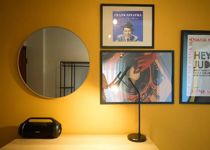 דירה Skye Urban Oasis טריפוליס